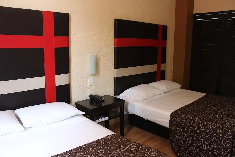 Hotel Del Parque Гвадалахара 3*,