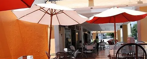 Hotel Del Parque Гвадалахара